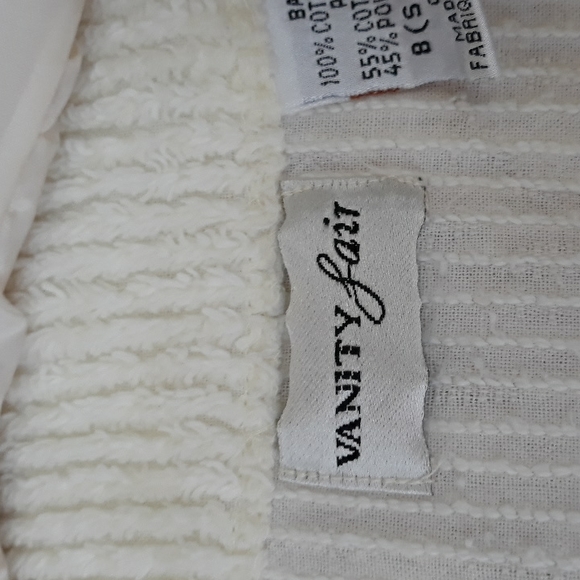 Vintage Vanity Fair Chenille Robe - Picture 9 of 9